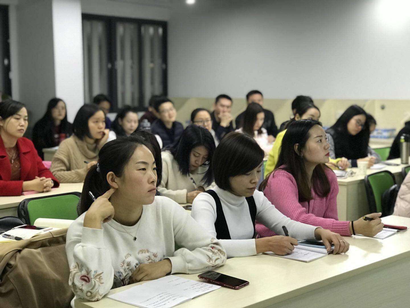 視普泰小班制高級(jí)眼鏡驗(yàn)光員考證培訓(xùn)班開課啦