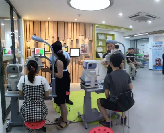 驗(yàn)光師定配工