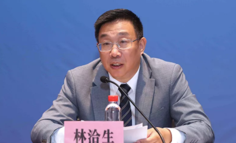 教育部介紹近視防控實(shí)施方案政策亮點(diǎn)、重大部署和貫徹落實(shí)情況