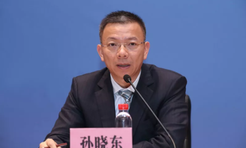 教育部介紹近視防控實(shí)施方案政策亮點(diǎn)、重大部署和貫徹落實(shí)情況