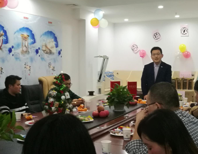 視普泰眼鏡培訓“圣誕歡樂趴”活動圓滿結(jié)束?。?！