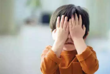 驗(yàn)光師培訓(xùn)科普：一位眼科醫(yī)生教家長(zhǎng)治療孩子弱視的幾點(diǎn)知識(shí)