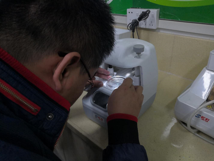 深圳視普泰驗光定配工培訓(xùn)第五屆技能班順利畢業(yè)