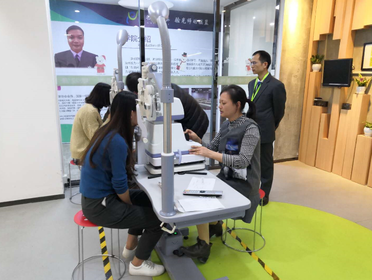 深圳視普泰驗光定配工培訓(xùn)第五屆技能班順利畢業(yè)