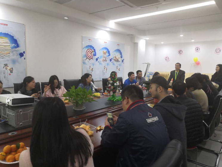 深圳視普泰驗光定配工培訓(xùn)第五屆技能班順利畢業(yè)