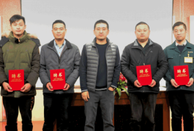 萬(wàn)新光學(xué)攜手浙江大學(xué)，共同成立膜層優(yōu)化委員會(huì)