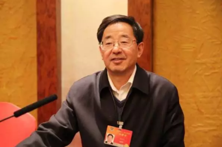 全國(guó)政協(xié)委員董恒宇：建立全國(guó)性驗(yàn)光師執(zhí)業(yè)標(biāo)準(zhǔn)