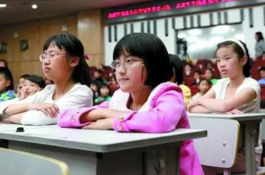 全國人大代表郭乃碩：許多幼兒入學(xué)前近視，建議篩查學(xué)前兒童眼部健康