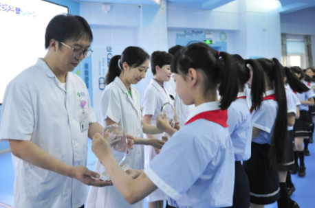 科學(xué)防控兒童青少年近視，我們共同努力：四川省預(yù)防近視公益廣告片上線