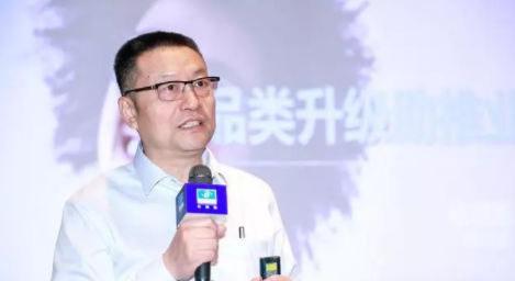品類功能化升級(jí)，創(chuàng)造極致感體驗(yàn)：依視路聯(lián)合歐萊雅舉行跨界培訓(xùn)會(huì)