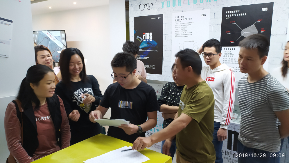 深圳視普泰第九屆驗(yàn)光定配培訓(xùn)學(xué)員順利畢業(yè)?。。? width=