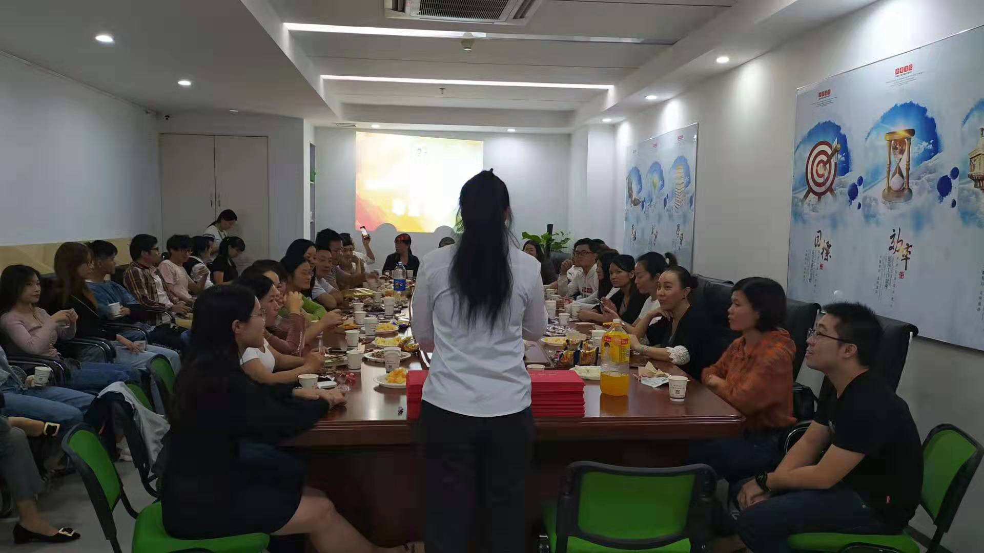 深圳視普泰第九屆驗(yàn)光定配培訓(xùn)學(xué)員順利畢業(yè)?。?！
